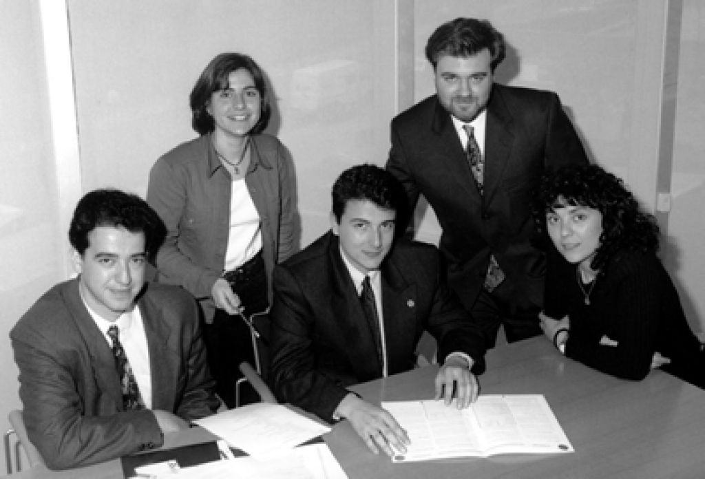 Equipo de Asertel responsable de Questel-Orbit: Santiago Muñoz, Laura Izquierdo, Óscar García, David Boixadé Vilà, y Mónica Rodríguez.