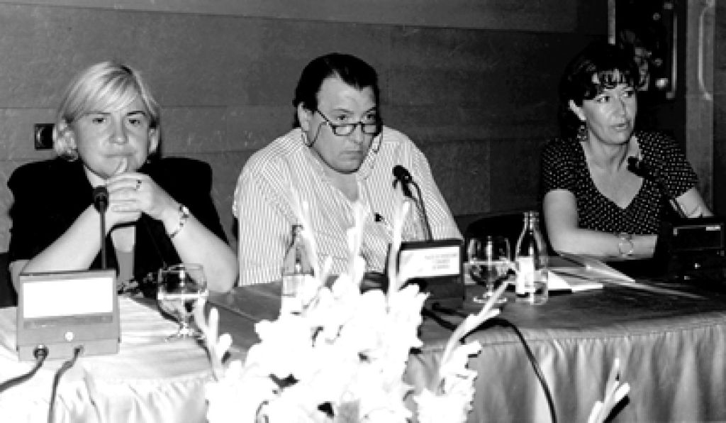 Concha Álvaro Bermejo (BOE), Antonio-Jesús Arias-Ranero (ICEX Sevilla) y Ana Extremeño Placer (Cindoc).